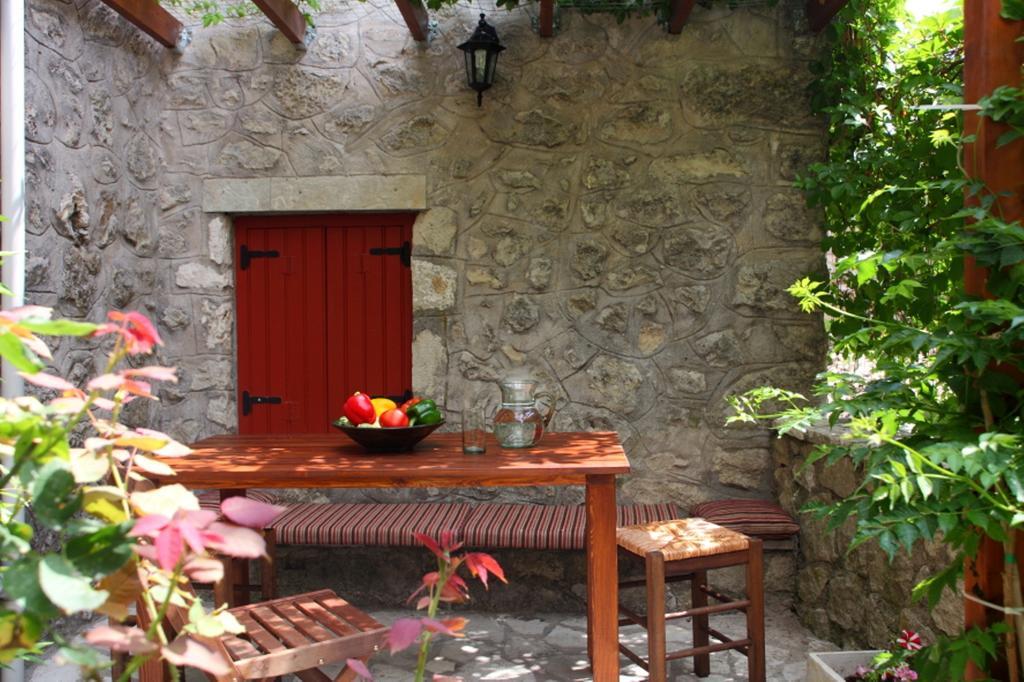 Menelia Cottage Platistoma Номер фото